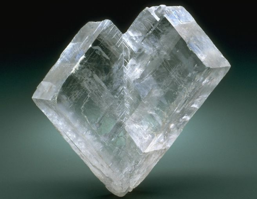 什么是方解石？它的應(yīng)用領(lǐng)域都有哪些？